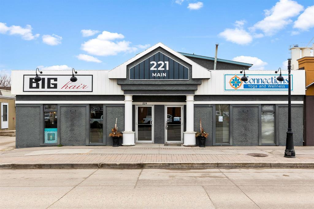 221 Main Street, steinbach, Manitoba