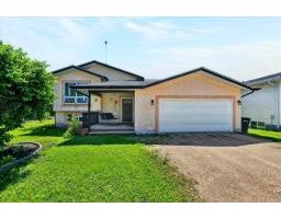 <div class="price">$319,900</div> 28 Abbey Lane Lane<br>Grunthal, Manitoba<br><div class='bed_bath'>3 Bed | 2 Bath</div>